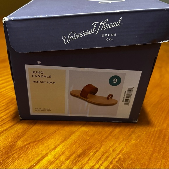 NWT Universal Thread Juno Sandals  Size 9 - Picture 5 of 5